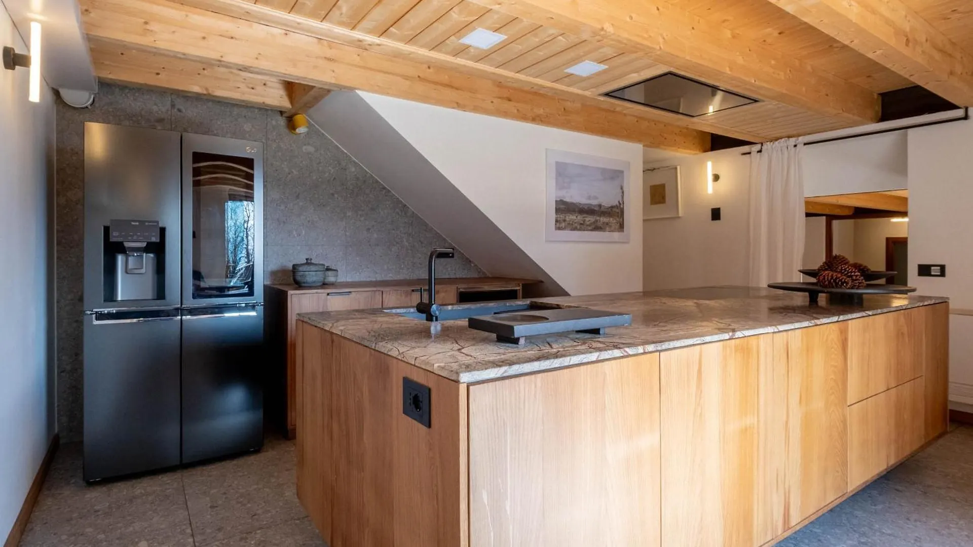 Hunum Villa Voga