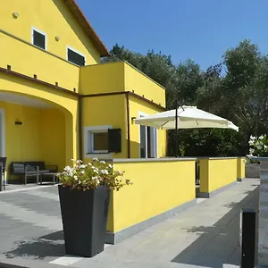 a-casa-mia.hotelitalianriviera.com/