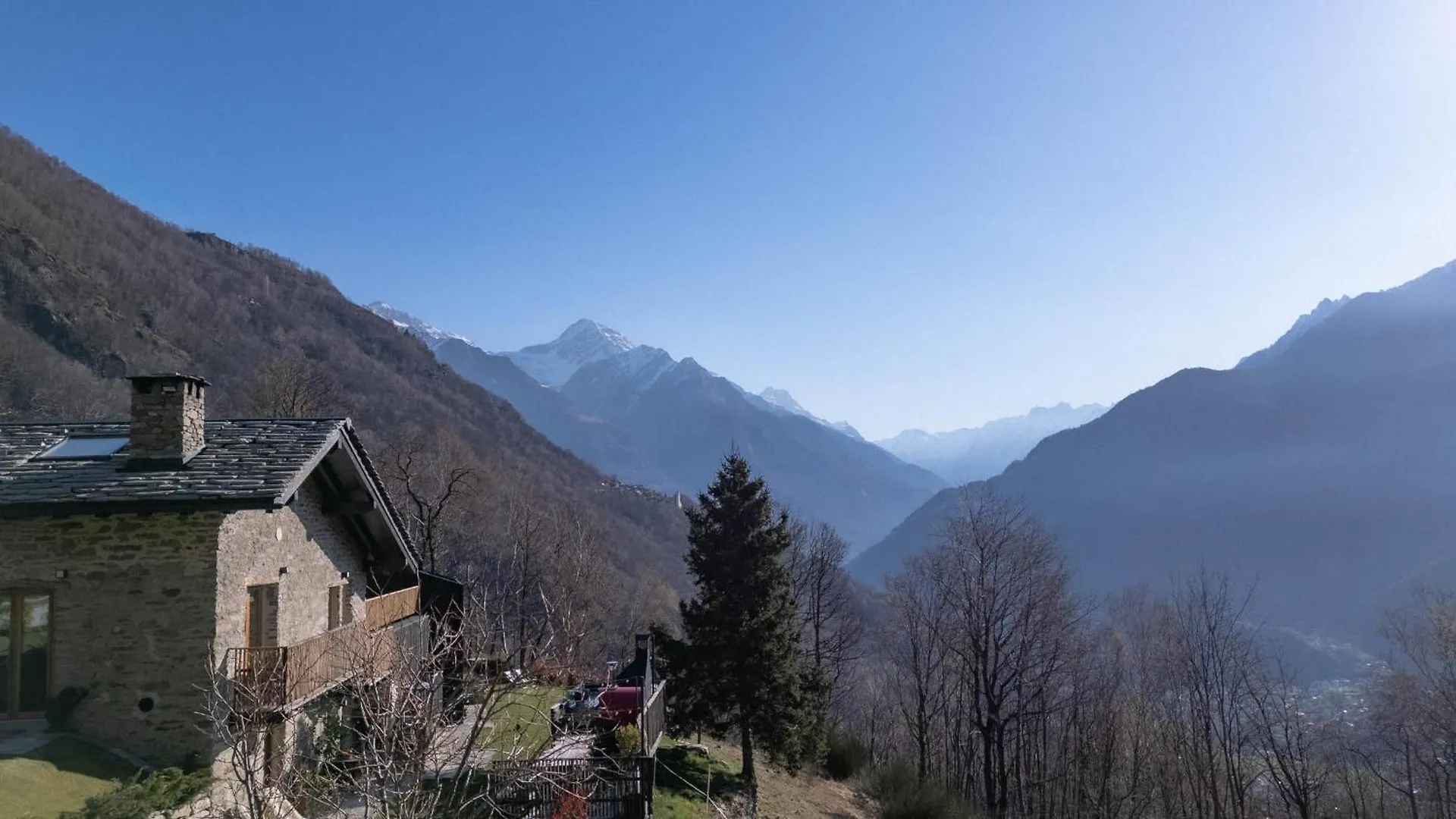 Chalet Villa Hunum Voga Italia